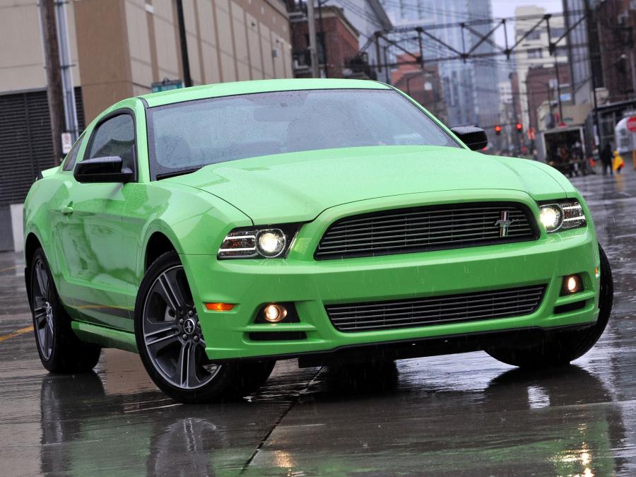  Ford Mustang V6 2012 года  (фото 129 из 133)